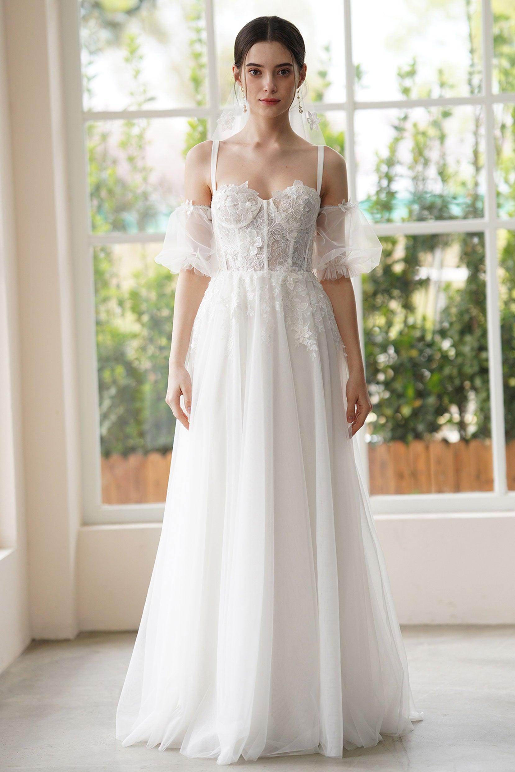 A-Line Sweep-Brush Train Lace Tulle Wedding Dress CW3307 - COCOMELODY